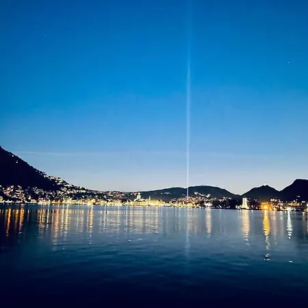 Lake Front House In Como Apartment Como