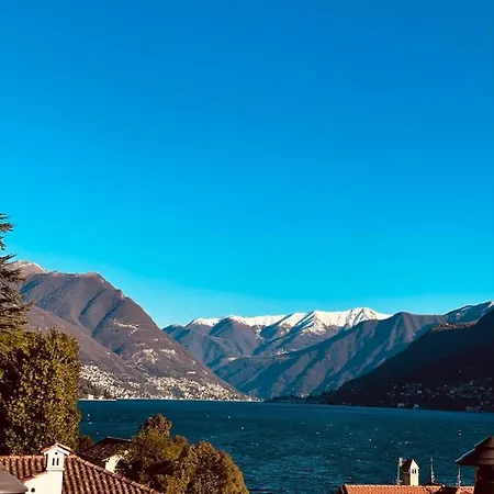 Lake Front House In Como Apartment Como